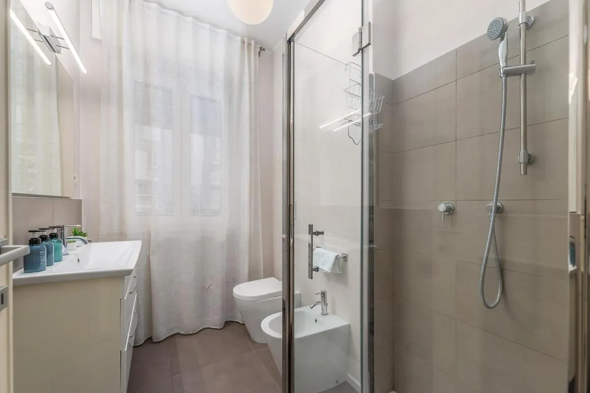 Apartment Splendid Xxl Home-2Min From Metro,Comfort Family Milan