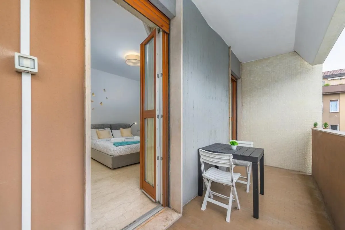 Splendid Xxl Home-2Min From Metro,Comfort Family Milan Italy